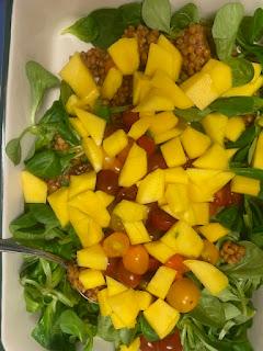 ENSALADA DE LENTEJAS , MANGO, ATUN Y AGUACATE ENSALADA DE LENTEJAS , MANGO, ATUN Y AGUACATE