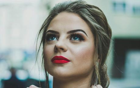 Cómo cuidar e hidratar los labios en verano labios