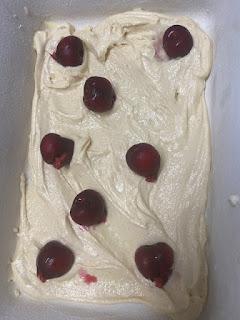 BIZCOCHO CON CEREZAS