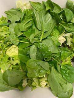 ENSALADA DE PERA Y MORAS