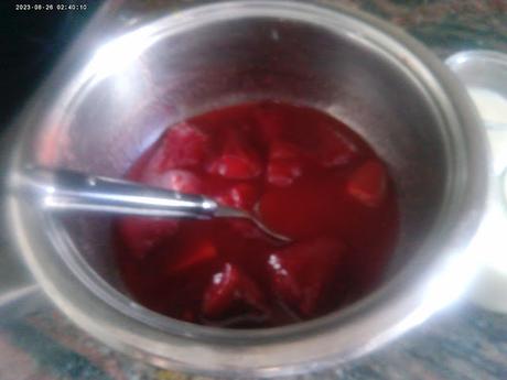 PANNA COTTA CON COMPOTA DE FRESAS