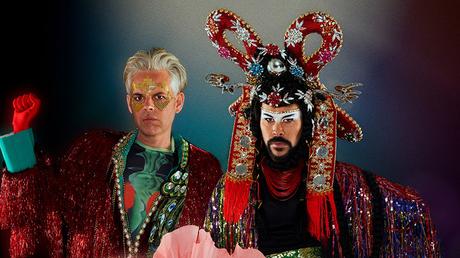 Nuevo disco de Empire of the Sun