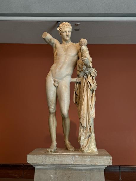 Hermés de Praxiteles. Foto Elena Cue