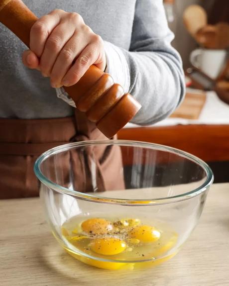 preparar huevos batidos para milanesa