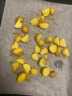 ENSALADA DE PATATAS , PEPINO, TOMATE, Y FETA