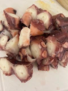 HUEVOS FRITOS CON PATATAS Y PULPO