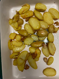 HUEVOS FRITOS CON PATATAS Y PULPO