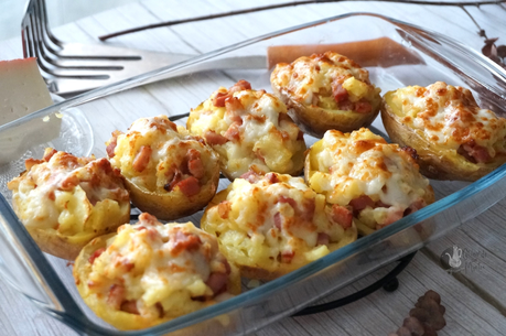 Patatas rellenas de bacon y queso