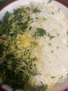 ROLLITOS DE CALABACÍN CON RICOTTA Y TOMATE