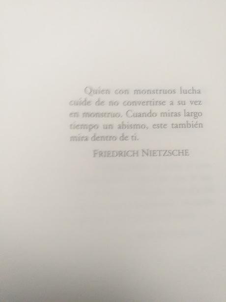 Bajar es lo peor, de Mariana Enríquez