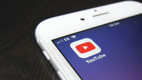 ¿Cuántos datos gasta YouTube en el iPhone?