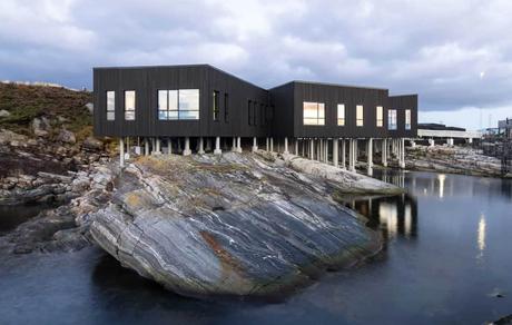 Yakisugi: el método japonés de construcción con madera quemada que es furor en occidente Yakisugi: el método japonés de construcción con madera quemada que es furor en occidente