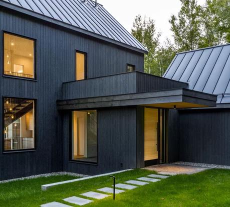 Yakisugi: el método japonés de construcción con madera quemada que es furor en occidente Yakisugi: el método japonés de construcción con madera quemada que es furor en occidente