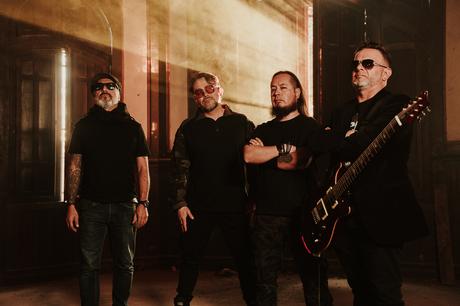 Rottenfly libera el videoclip de «Strange», primera parte de la mini-película “Trilogy de la Resistance – Episodio 1″ 02c041b6-374f-db78-eed9-9e515aa54543