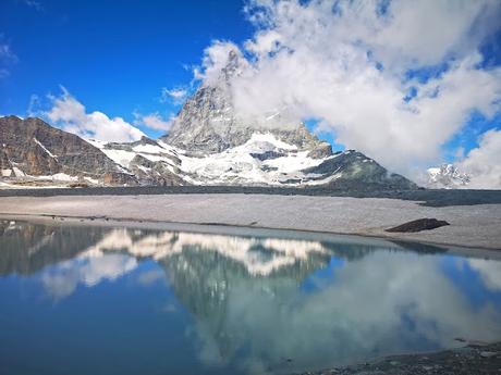 Refugio Hörnlihütte (A los pies del mítico Cervino) Refugio Hörnlihütte (A los pies del mítico Cervino)