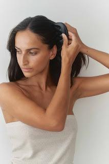 THE SCALP GUA SHA de CONSCIOUS BOTANIST THE SCALP GUA SHA de CONSCIOUS BOTANIST