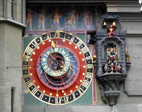 El reloj astrolábico de la Zytglogge en Berna