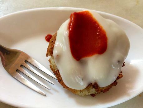 La Cova Fumada, el bar de Barcelona donde se inventó la ‘bomba’ La Cova Fumada, el bar de Barcelona donde se inventó la 'bomba'