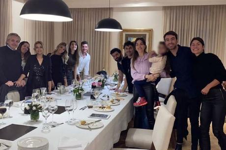 Testigos en Olivos, el alcohol transversal y la versión de Alberto Fernández