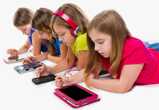 Analizando la relación entre los dispositivos electrónicos y el ojo seco en niños.