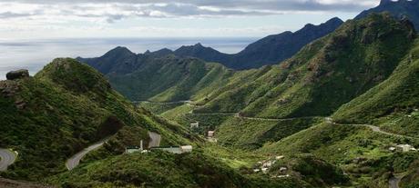 Motos en Tenerife: Ventajas de alquilar o comprar para recorrer la isla a tu ritmo Motos en Tenerife: Ventajas de alquilar o comprar para recorrer la isla a tu ritmo