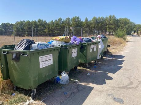 PSOE exige al Ayuntamiento de Albacete mayor atención en al servicio de recogida de residuos en urbanizaciones