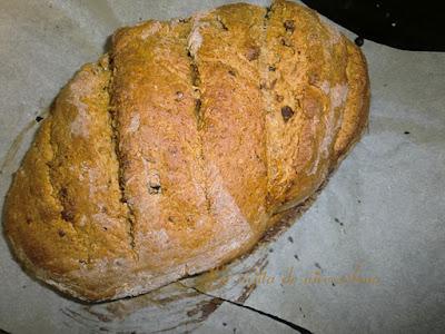 Pan de pesto y tomates