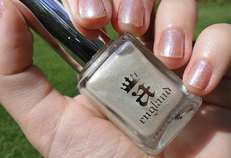 Uñas importadas (que llegan tarde, pero llegan) Uñas importadas (que llegan tarde, pero llegan)