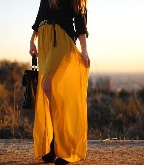 Mustard maxi skirt...
