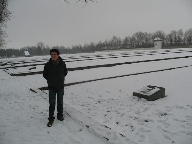 CAMPO DE CONCENTRACION DE DACHAU: LA GEOMETRIA DEL SALVAJISMO