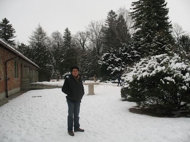 CAMPO DE CONCENTRACION DE DACHAU: LA GEOMETRIA DEL SALVAJISMO