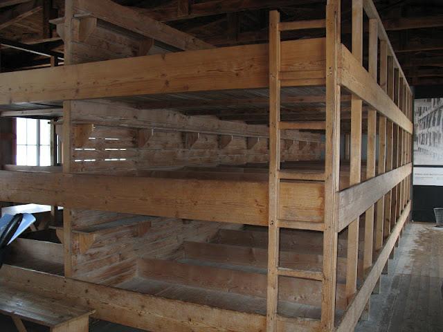 CAMPO DE CONCENTRACION DE DACHAU: LA GEOMETRIA DEL SALVAJISMO