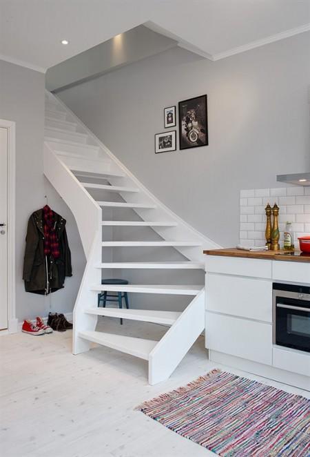 vigas en el techo de madera sillas eames patas de madera estilo nórdico electrodomésticos siemens dúplex para estudiantes decoración nórdica decoración estilo sueco decoración escandinava decoración en blanco decoración dúplex cocina kvik cocina blanca 