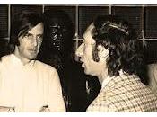 Mientras Menotti enseña, bilardo dibuja pizarrón