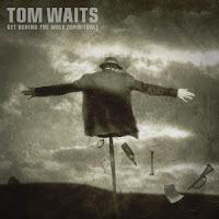 Tom Waits estrena versión de Get Behind The Mule
