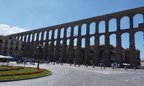 Lugares que ver en Segovia y cómo degustar el cochinillo segoviano