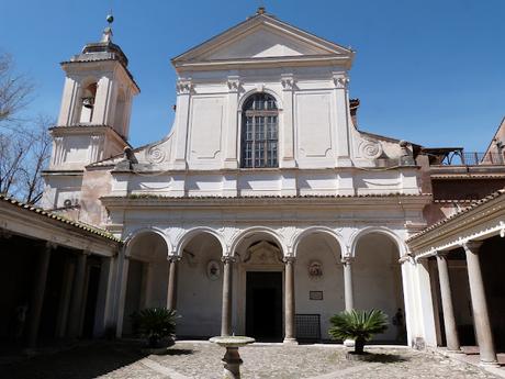 ROMÁNICO EN ROMA IGLESIA DE SAN CLEMENTE. Vista exterior desde patio