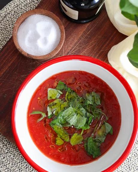 Salsa para Pizza Casera tomate triturado con albahaca