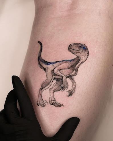 Dinosaurios en la piel por María Fernández