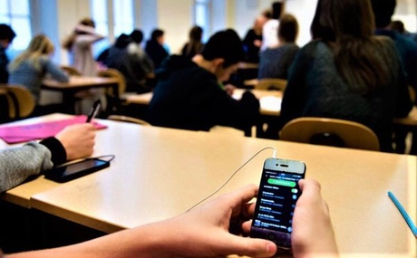 Tecnología movil y escuela: una nueva oportunidad perdida, y van…