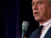 interrumpe discurso Robert Kennedy