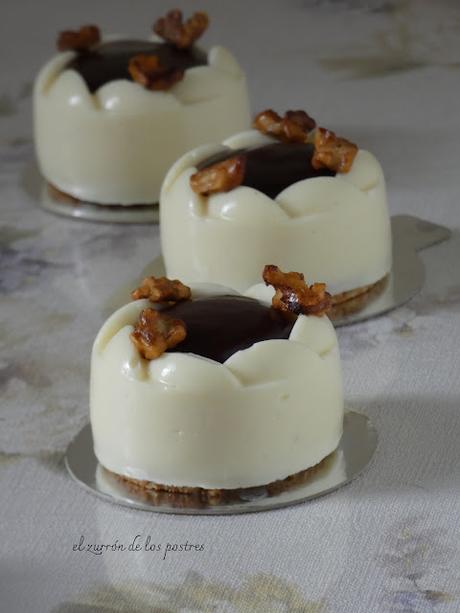 Semifrío de Chocolate Blanco, Ciruelas y Nueces