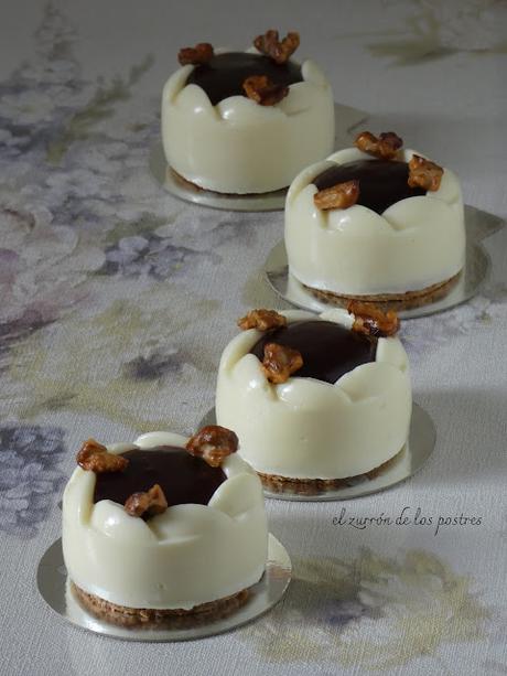 Semifrío de Chocolate Blanco, Ciruelas y Nueces