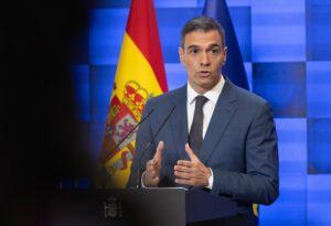 Sánchez dice que la expulsión de migrantes irregulares traslada un  «mensaje desincentivador y contundente» a las mafias