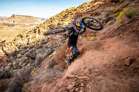 Se acerca una nueva edición de Red Bull Rampage y por primera vez con mujeres compitiendo Andreu Lacondeguy