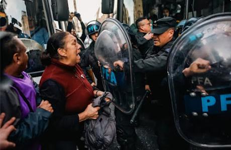 La vida se volvió de derecha: Sostener el equilibrio fiscal a bastonazos