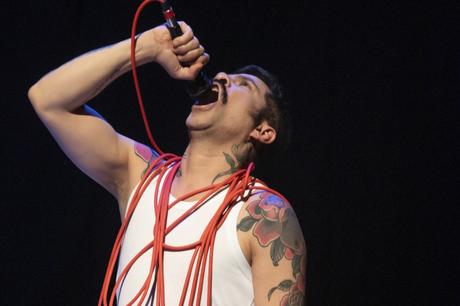 GAM: Montaje revela las huellas del Sida a 40 años del primer caso