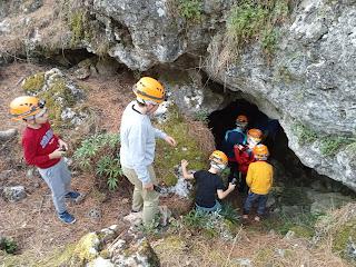 Salida con los peques de la Escuela de Espeleología