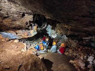 Salida con los peques de la Escuela de Espeleología