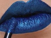 Besos contra código barras Rosy Martinez Burgos